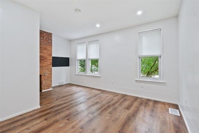 Perfectly situated in the heart of desirable Upper - photo 20