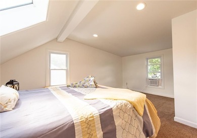 15 Gage Street, Warwick This one is a keeper! Lovely dormered - photo 23