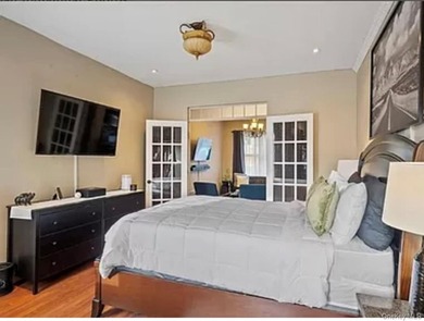 Presenting 951 East 221st Street, Bronx - priced to sell fast - photo 25