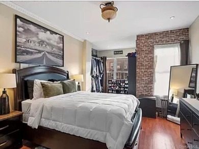Presenting 951 East 221st Street, Bronx - priced to sell fast - photo 26