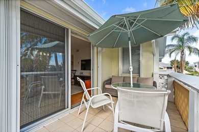 Tropical in feel, this elegant apartment is part of Jupiter Bay - photo 28