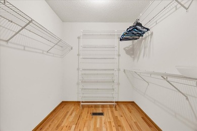 Beautiful home featuring 4 oversized bedrooms and 3.5 baths - photo 30