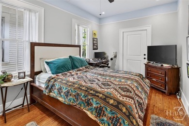 Beautifully updated 4 bedroom, 3.5 bath home that perfectly - photo 30