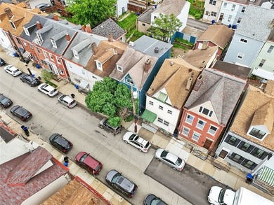 Perfectly situated in the heart of desirable Upper - photo 30