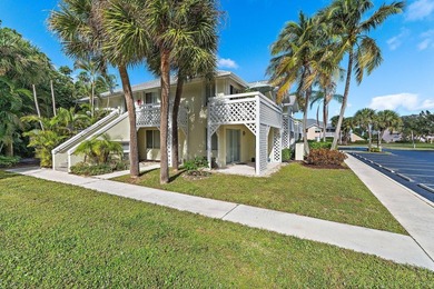 Tropical in feel, this elegant apartment is part of Jupiter Bay - photo 33