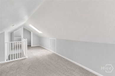 Beautifully updated 4 bedroom, 3.5 bath home that perfectly - photo 43