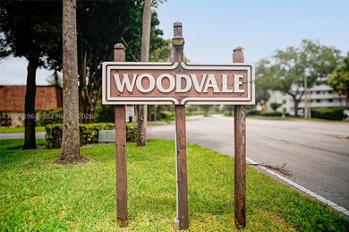 Pine Island Ridge Lakes Townhome/Townhouse For Sale in Davie Florida