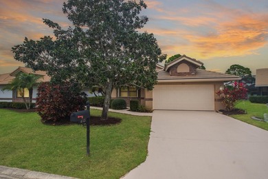 (private lake, pond, coastal) Home Sale Pending in Port Saint Lucie Florida