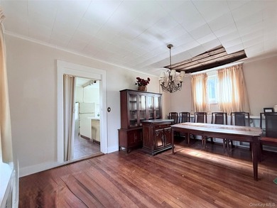 Set on approximately 0.20 acres in a desirable Larchmont - photo 13