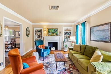Located just a few blocks from Ocean Drive and its breathtaking - photo 13