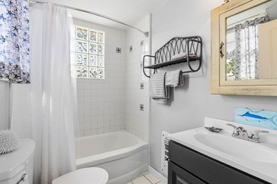 Located just a few blocks from Ocean Drive and its breathtaking - photo 20