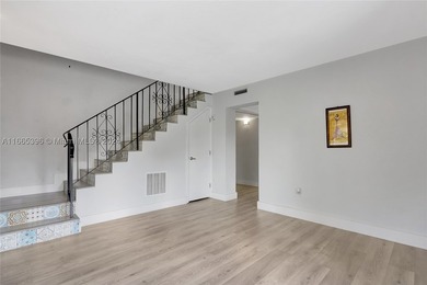 This beautifully designed home features 3 bedrooms ( 2 of which - photo 24