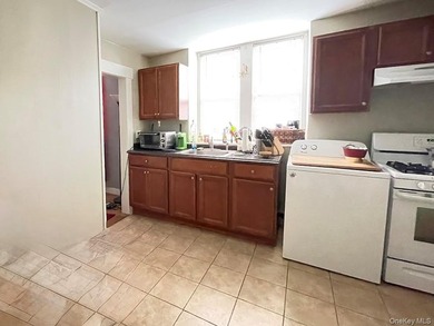 Set on approximately 0.20 acres in a desirable Larchmont - photo 24