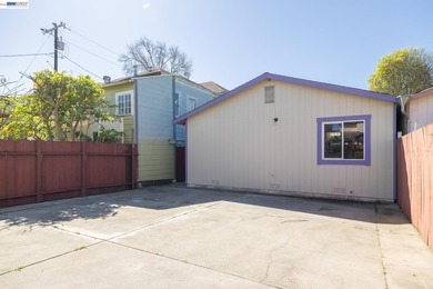 This beautifully and fully remodeled duet-style home, built in - photo 29
