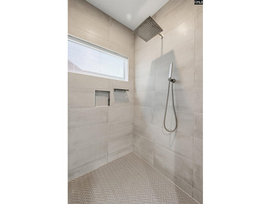 SEE VIRTUAL TOUR. Welcome to 52 Melrose Place in the highly - photo 34