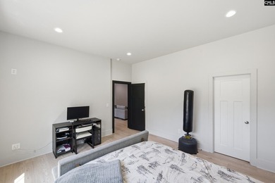 SEE VIRTUAL TOUR. Welcome to 52 Melrose Place in the highly - photo 50