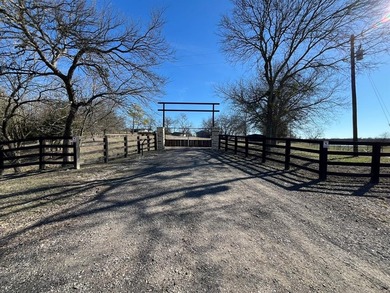 (private lake, pond, creek) Acreage For Sale in Blue Ridge Texas