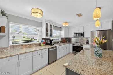 Welcome home to Palm Paradise! This lovely southern rear - photo 15