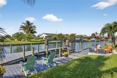 Welcome home to Palm Paradise! This lovely southern rear - photo 35