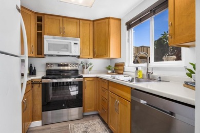 Beautifully updated 2 story townhouse in Santa Cruz's highly - photo 8