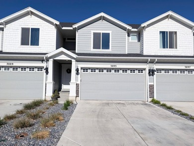 Stunning 2-year-old townhome in like-new condition! 2,187 sq ft - photo 1