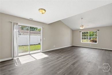 Great location with an affordable price! 3 Bedrooms and 2 Bath - photo 8