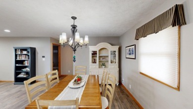 Exquisitely maintained ranch-style home. SOLD - photo 13