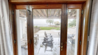 Exquisitely maintained ranch-style home. SOLD - photo 11