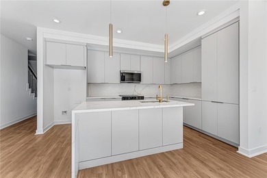 Welcome to Parkside of Lowell - where contemporary design meets - photo 2