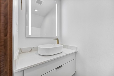 Welcome to Parkside of Lowell - where contemporary design meets - photo 6