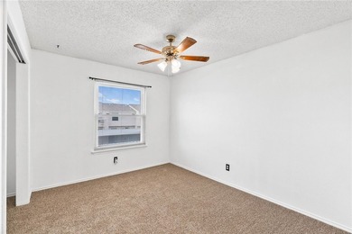 Welcome to this well maintained 2 bedroom, 1.5 bathroom condo - photo 11