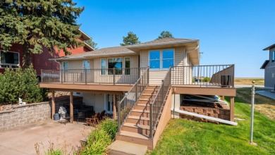Exquisitely maintained ranch-style home. SOLD - photo 2