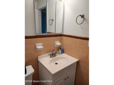 MOTIVATED SELLERS! Enjoy coastal living just minutes from the - photo 14