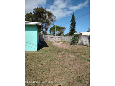 MOTIVATED SELLERS! Enjoy coastal living just minutes from the - photo 21