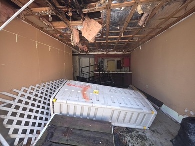 HOME IS CONDEMNED. Has a garage see city code office for what - photo 4
