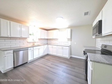 Welcome Home to this 3 bedrooms 2 baths newly renovated home in - photo 8