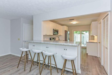 PRICE DROP!! Welcome to Your Everyday ''Staycation''! Move right - photo 9
