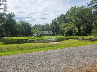Welcome home to your own private oasis. Nestled in a quiet, cozy - photo 2