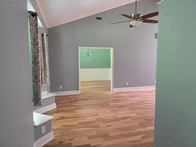 Welcome home to your own private oasis. Nestled in a quiet, cozy - photo 8