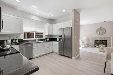Welcome to this beautifully updated 3-bedroom, 2.5-bath - photo 7