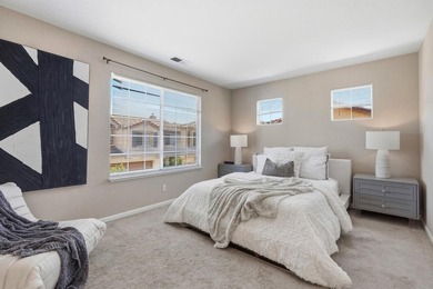 Welcome to this beautifully updated 3-bedroom, 2.5-bath - photo 10