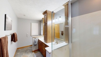 Exquisitely maintained ranch-style home. SOLD - photo 16