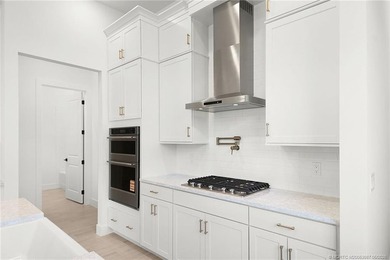 Move-in ready, NEW construction by TRUST HOMES. This 3/2/2/ lake - photo 10