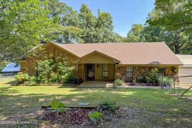 Escape to the peace and privacy of country living at 141 Oakdale - photo 1