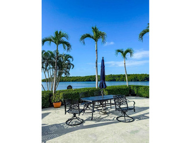 Turn-key beautiful 762sf - 1/1 1/2 unit, bigger than an 2/2