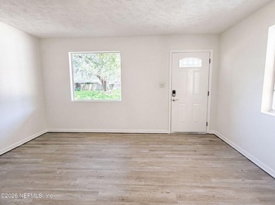 5928 Lake Ridge Ave is a residence with a functional layout and - photo 3
