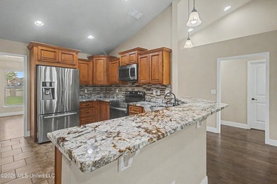 Welcome to Gulf Haven, where space, privacy, and convenience - photo 5