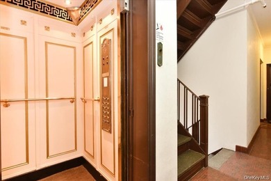 GREAT NECK PLAZA 11021 - 1 Bed - 1 Bath // Proudly presenting a - photo 25