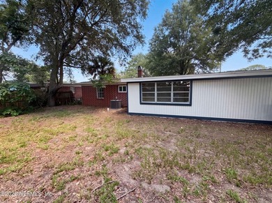 5928 Lake Ridge Ave is a residence with a functional layout and - photo 5