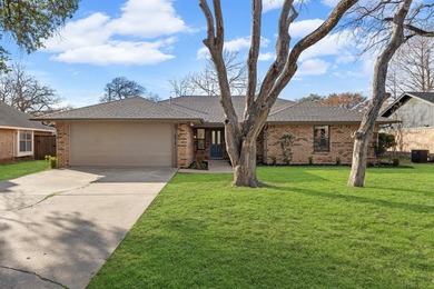 Lake Arlington Home Active Under Contract in Arlington Texas